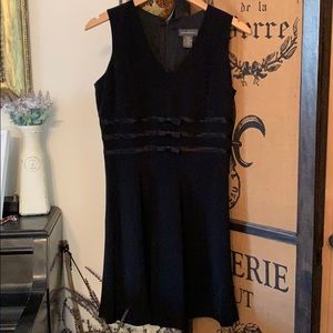 Banana Republic V-Neck Black Dress Size 4